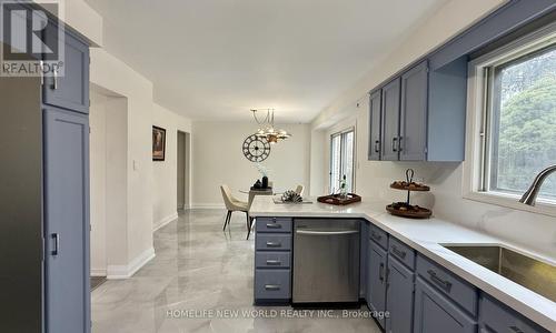 93 Willowbrook Road, Markham, ON - Indoor Photo Showing Kitchen