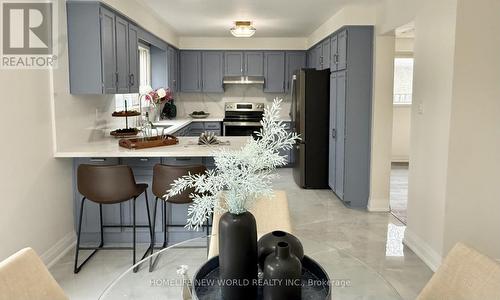 93 Willowbrook Road, Markham, ON - Indoor Photo Showing Kitchen With Upgraded Kitchen