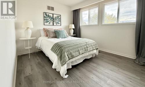 93 Willowbrook Road, Markham, ON - Indoor Photo Showing Bedroom