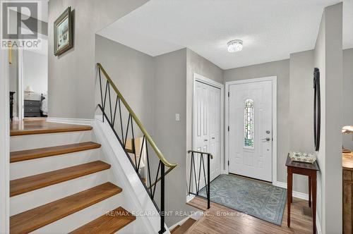 4 Camelot Drive, Hamilton, ON - Indoor Photo Showing Other Room