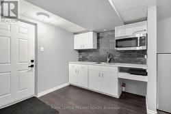 Basement - Kitchenette - 
