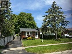 85 MCTAGGART CRESCENT  London North (North C), ON N5X 2E2