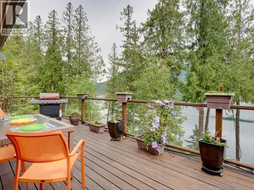 10826 Mariners Way, Powell River, BC - Outdoor With Deck Patio Veranda