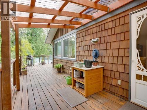 10826 Mariners Way, Powell River, BC - Outdoor With Deck Patio Veranda With Exterior