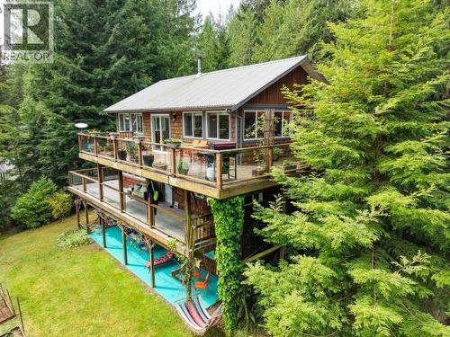 10826 Mariners Way, Powell River, BC - Outdoor
