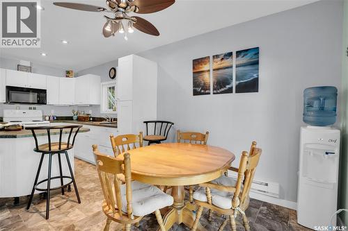 607 Brighton Street, Saskatchewan Beach, SK - Indoor Photo Showing Dining Room