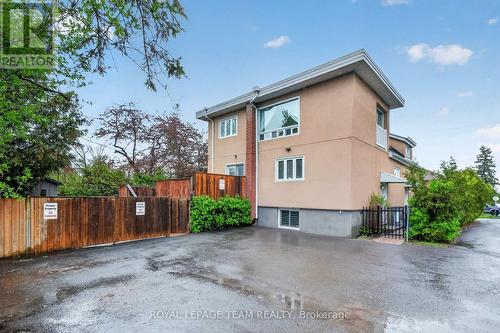 Parking for 3 cars - 196 Prince Albert Street, Ottawa, ON - Outdoor