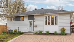44 BALLANTRAE WAY  Ottawa, ON K2L 1N5