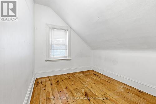 910 Pinecrest Road, Ottawa, ON - Indoor Photo Showing Other Room