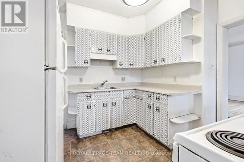 910 Pinecrest Road, Ottawa, ON 