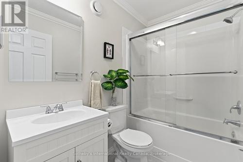 1021 Tower Crescent, Gravenhurst (Morrison), ON - Indoor Photo Showing Bedroom