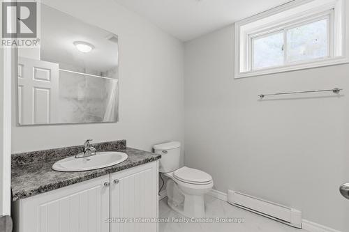 1021 Tower Crescent, Gravenhurst (Morrison), ON - Indoor Photo Showing Bathroom