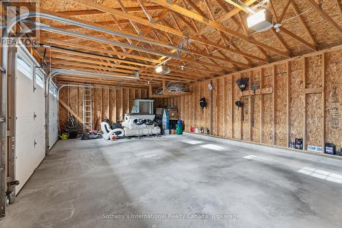 1021 Tower Crescent, Gravenhurst (Morrison), ON - Indoor Photo Showing Garage