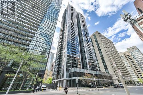 1907 - 28 TED ROGERS WAY  Toronto, ON M4Y 2J4