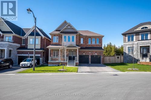 166 PETAL AVENUE  East Gwillimbury, ON L9N 0Y4