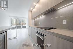 504 - 57 SPADINA AVENUE Toronto, ON M5V 0T9