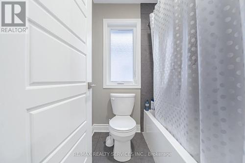 1891 Fountain Grass Drive, London South, ON - Indoor Photo Showing Bathroom