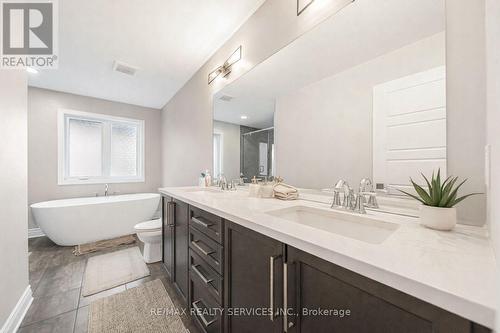 1891 Fountain Grass Drive, London South, ON - Indoor Photo Showing Bathroom