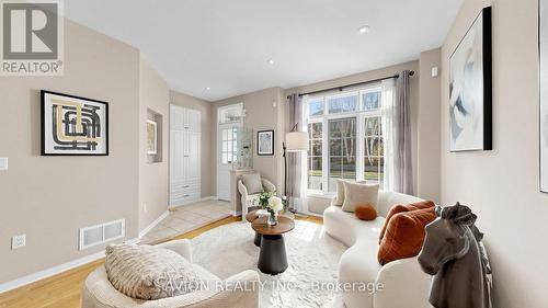 55 Madison Heights Boulevard, Markham, ON - Indoor Photo Showing Other Room