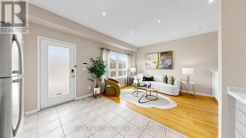 55 Madison Heights Boulevard, Markham, ON - Indoor Photo Showing Other Room
