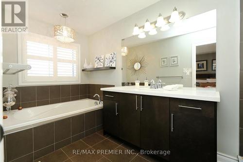 79 Hansard Drive, Vaughan, ON - Indoor Photo Showing Bathroom