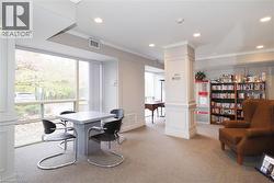 Common Area Lounge - 