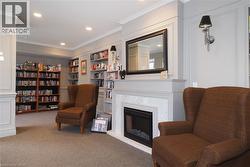 Common Area Lounge - 