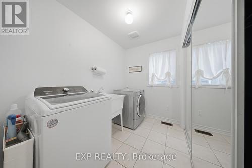 832 O'Reilly Crescent, Shelburne, ON - Indoor Photo Showing Laundry Room