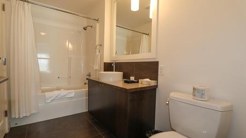 318-400 Stemwinder Drive, Kimberley, BC - Indoor Photo Showing Bathroom