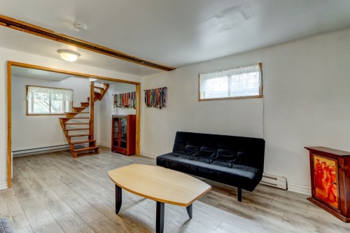 Salle familiale - 111 Ch. Du Lac-Munich O., Montcalm, QC - Indoor