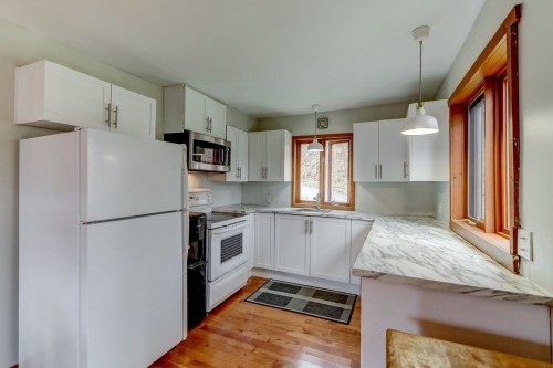 Cuisine - 111 Ch. Du Lac-Munich O., Montcalm, QC - Indoor Photo Showing Kitchen With Double Sink