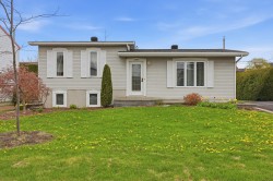 14580 Av. Gosselin  Saint-Hyacinthe, QC J2R 1L6