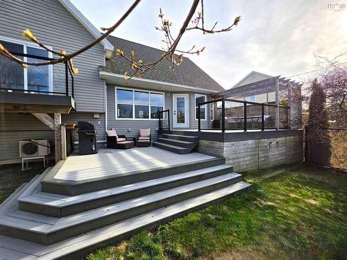 34 Lakeridge Crescent, Colby South, NS 