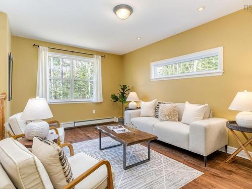 255 Sandwick Drive, Hammonds Plains, NS 