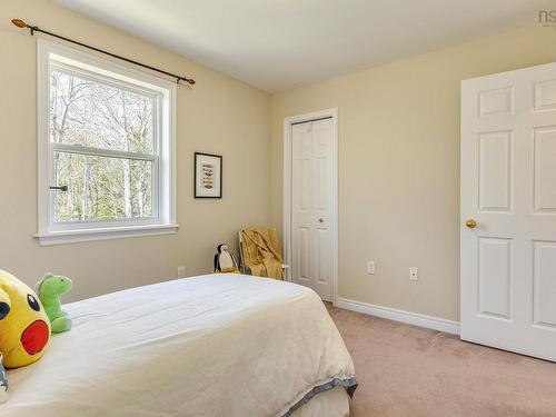 255 Sandwick Drive, Hammonds Plains, NS 