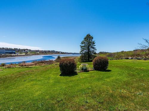18-20 Harbourview Drive, Yarmouth, NS 