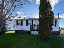 733 Sharpes Lane  New Waterford, NS B1H 4H1