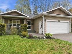 14 Smith Avenue  Kentville, NS B4N 2A4