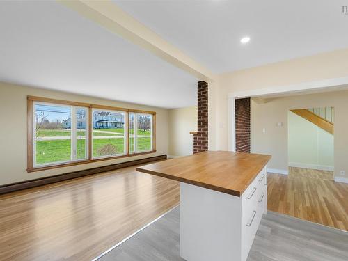 3367 Highway 1, Belliveaus Cove, NS 