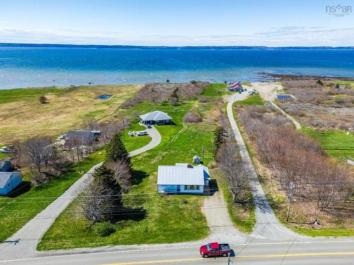 3367 Highway 1, Belliveaus Cove, NS 
