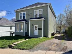 67 Lyman Street  Truro, NS B2N 4S3