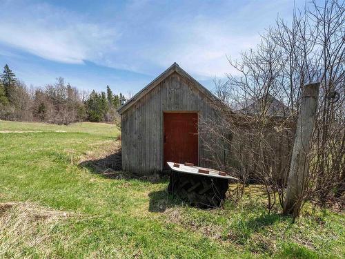 16 Craig Road, Watervale, NS 