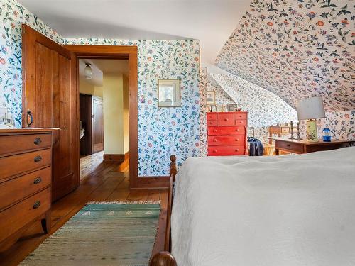 16 Craig Road, Watervale, NS 