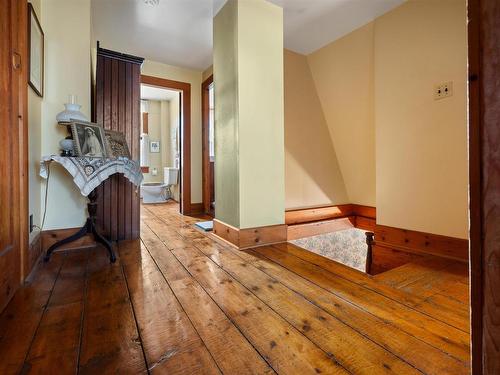 16 Craig Road, Watervale, NS 