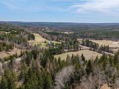 16 Craig Road, Watervale, NS 