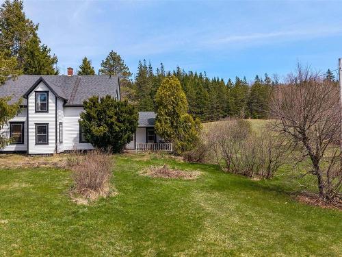 16 Craig Road, Watervale, NS 