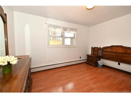 730 Irvine St, Devon, NB 