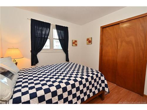730 Irvine St, Devon, NB 