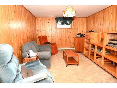 730 Irvine St, Devon, NB 