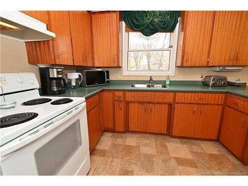 730 Irvine St, Devon, NB 